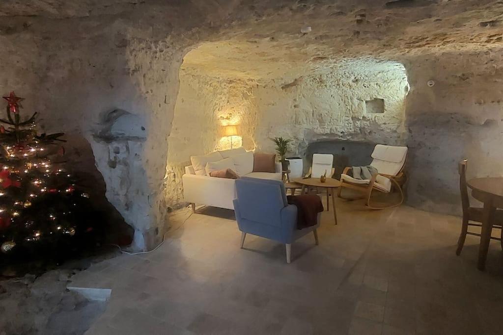 Troglo Entre Caves Et Chateaux Монлуи-сюр-Луар Экстерьер фото